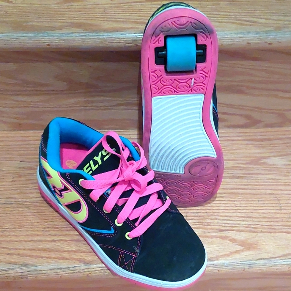 Heelys youth sz 6